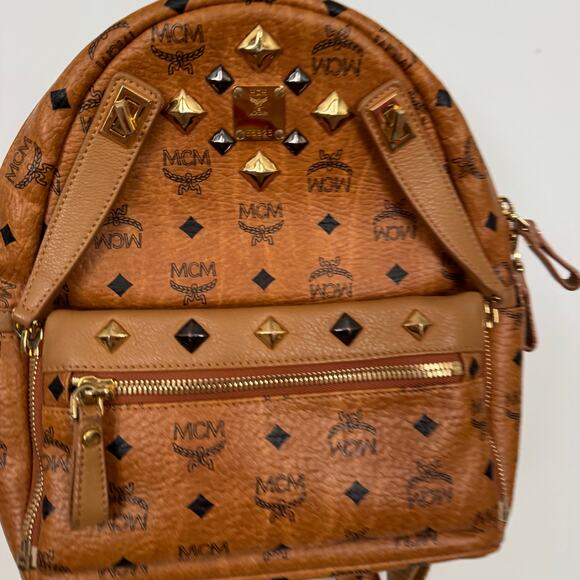 MCM Visetos Studded Medium Dual Stark Backpack Cognac - Picture 4 of 10